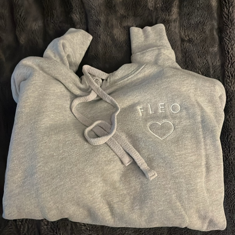 Fleo Sweatshirt - image 1